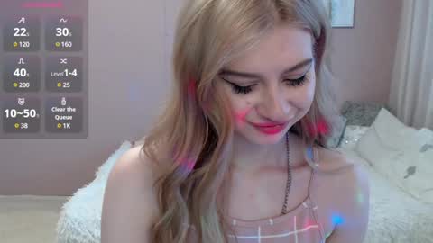 sweet_nicole_333 online show from March 8, 1:14 pm