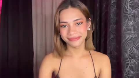 sweet_nikki03 online show from November 15, 6:09 pm