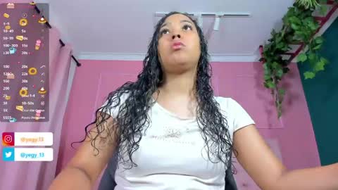 Yeileen online show from June 2, 8:55 pm