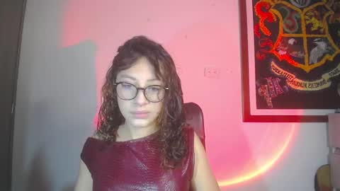 sweet_venus4 online show from January 18, 9:29 am