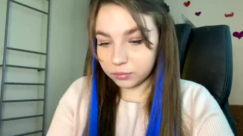 Snapshot of sweetalissa18 chatting on February 11, 12:04 pm sweetalissa18 online show from February 11, 12:04 pm