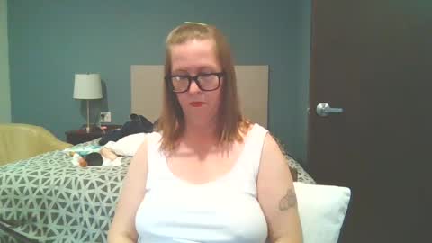 sweetandnaughty123 online show from October 8, 3:56 am