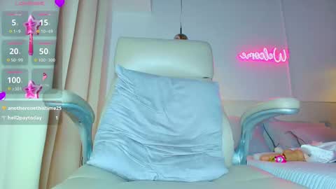 Andrea Cheryl GiLandreagil80 In Instagram online show from February 20, 7:19 pm