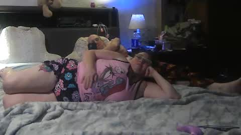 DJ  M 489 Babygirl  F 37 online show from May 23, 3:57 am