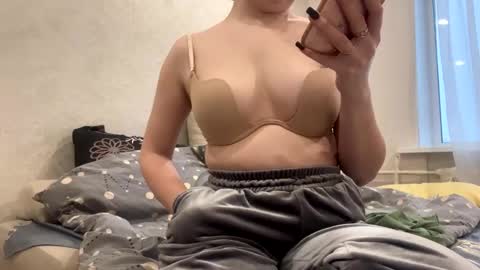 Sweetbaby77x online show from January 8, 5:59 am