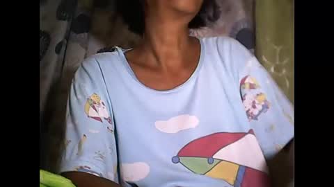 Snapshot of sweetbella24 chatting on September 12, 2:19 pm im anne online show from September 12, 2:19 pm