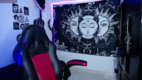 sweetbitter_ online show from February 23, 7:28 pm