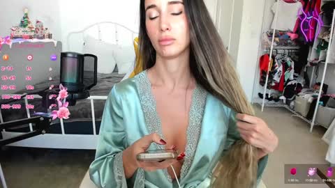 Anna online show from January 12, 8:14 pm