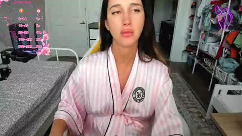 Anna online show from September 12, 6:43 pm