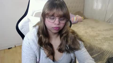 Cristal online show from June 19, 6:14 pm