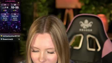 Lina online show from March 4, 3:42 pm