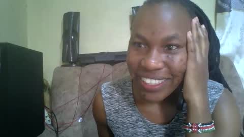 sweetdiva2012 online show from March 5, 6:44 am