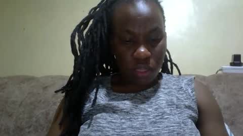 sweetdiva2012 online show from March 12, 6:55 pm