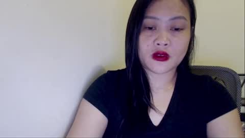 Snapshot of sweetestsmile_ chatting on March 6, 1:46 pm Khaye online show from March 6, 1:46 pm