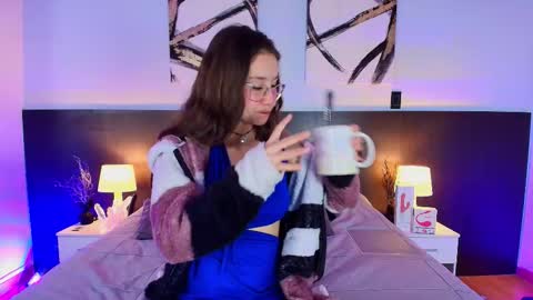 Snapshot of sweeteuphoria_ chatting on October 7, 9:11 pm Ephoria online show from October 7, 9:11 pm