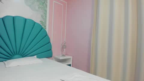 Snapshot of sweetgirl4u_ chatting on February 1, 10:15 am MIA  online show from February 1, 10:15 am