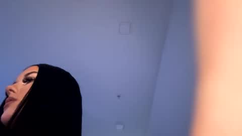 Snapshot of sweetgraciexo chatting on September 22, 1:42 am Gracie  online show from September 22, 1:42 am