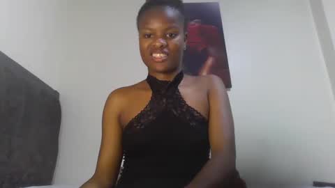 sweetie lee online show from September 29, 4:00 am