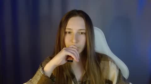 Annie online show from September 15, 8:32 pm