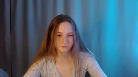 Annie online show from June 5, 10:04 pm