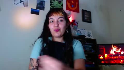 Snapshot of sweetie_maryy chatting on February 23, 11:47 pm Maria  my insta sweetie maryy   online show from February 23, 11:47 pm