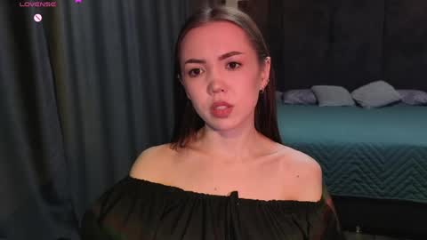 sweetieee_kira online show from May 26, 3:23 am