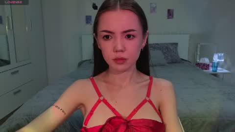 sweetieee_kira online show from July 5, 5:47 am