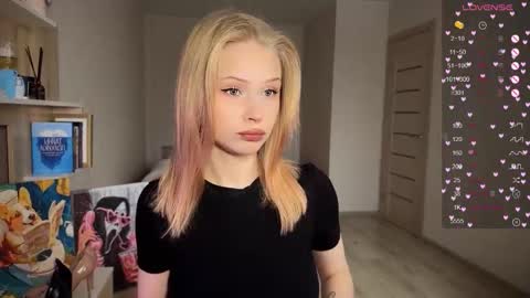 sweetie Lisa3 online show from November 19, 7:51 am