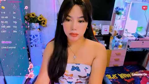 Nicole online show from November 25, 4:28 pm