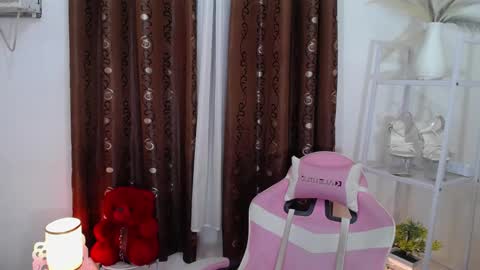 sweetkylecum online show from December 18, 6:14 pm