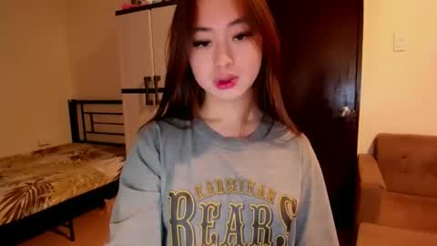 Zoe online show from October 24, 5:08 am