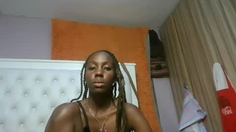 Novah girlie online show from June 20, 6:25 pm