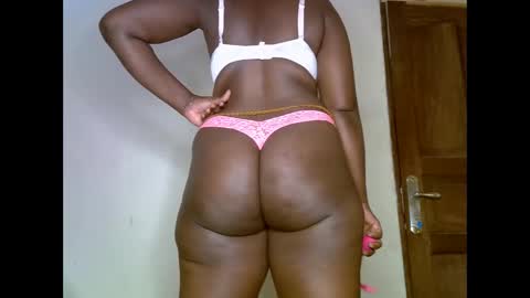 sweetrenne online show from February 20, 6:35 pm