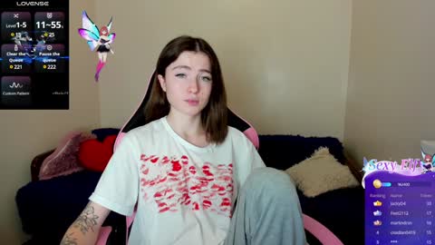 Snapshot of sweets_alma chatting on January 6, 10:13 am sweets_alma online show from January 6, 10:13 am