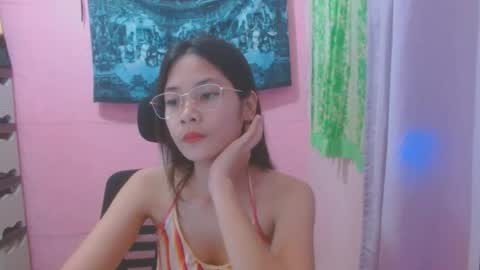 Mia online show from July 2, 5:56 am
