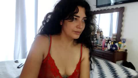 Dianis online show from October 31, 4:18 pm