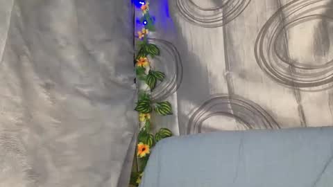 spicy online show from December 5, 5:00 pm