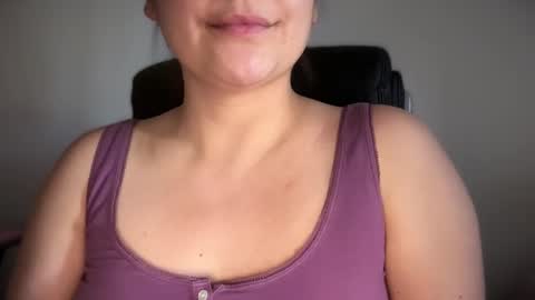 sweetssmashed online show from May 25, 7:42 pm