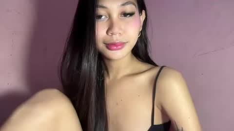 yanny online show from April 2, 11:39 am