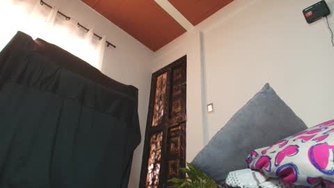 dulce online show from October 31, 2:39 pm