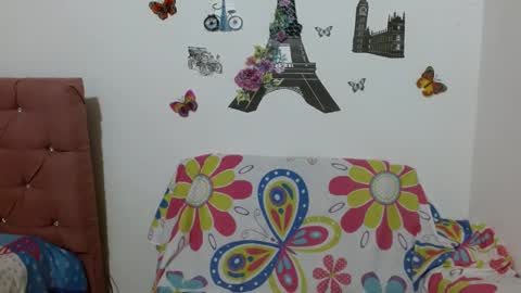 sweet online show from April 4, 1:01 am