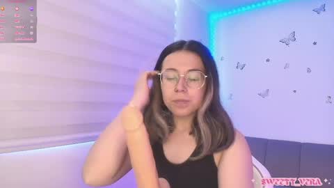 Veronica Independent Model online show from May 6, 2:01 pm