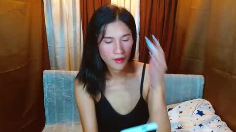 sweetvictoria2000 online show from December 16, 5:47 am