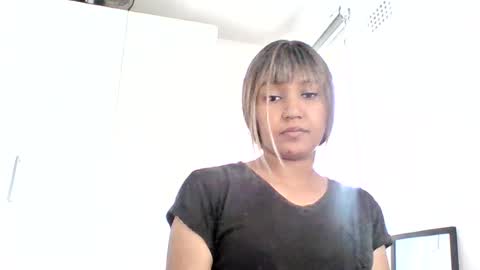 katie online show from July 8, 7:34 am