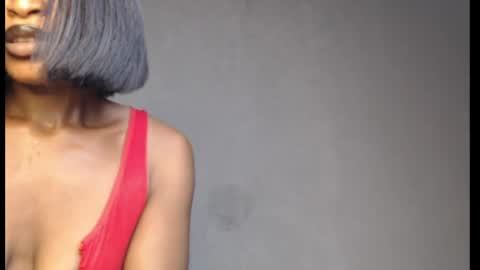 sweetxxboobsx online show from April 15, 8:28 am