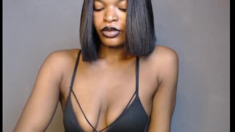 sweetxxboobsx online show from May 23, 8:54 am