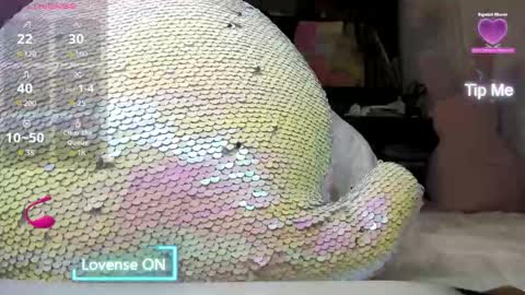 Mia online show from February 25, 7:50 pm