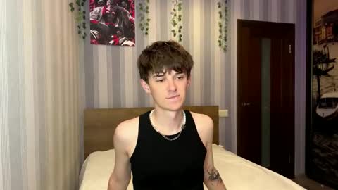 Sweety Dude online show from April 23, 3:57 pm