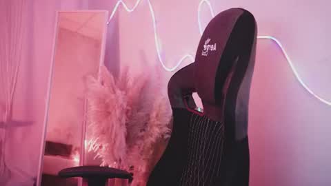 Emily online show from July 20, 10:39 am