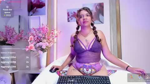 Emma online show from July 11, 10:46 pm